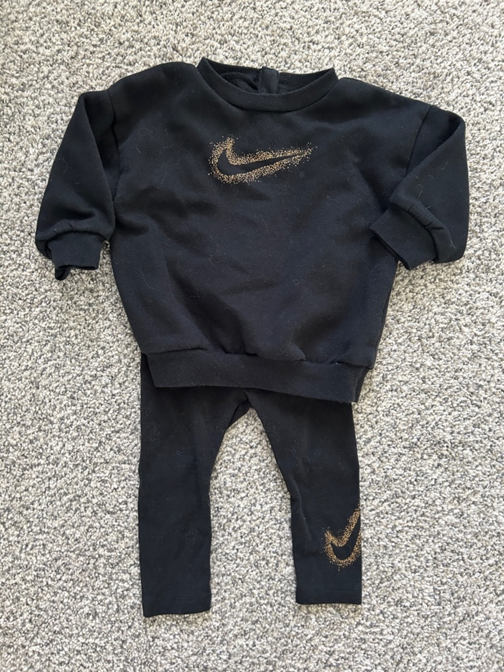 Nike Black Kids Sweatshirt & Leggings Set with Gold Swoosh